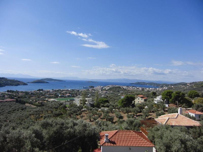 Villa with Sea View image 2