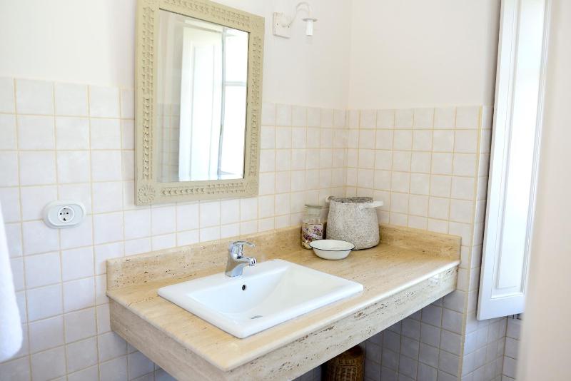 Deluxe Double Room image 1