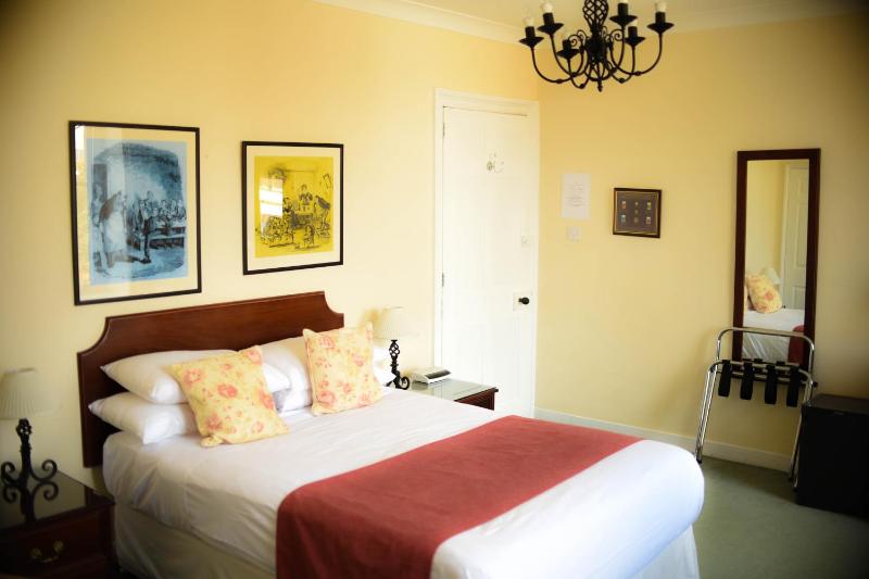 Double Room image 2