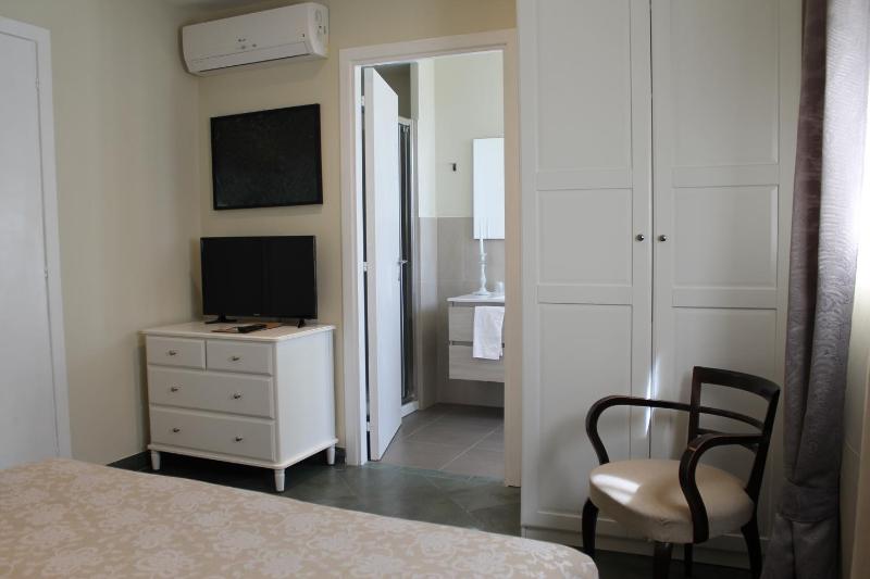 Superior Double Room image 4