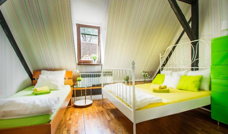 Double Room with Shared Bathroom image 3