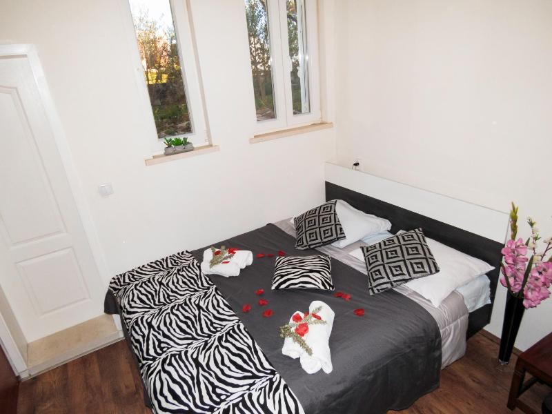 Apartment image 4