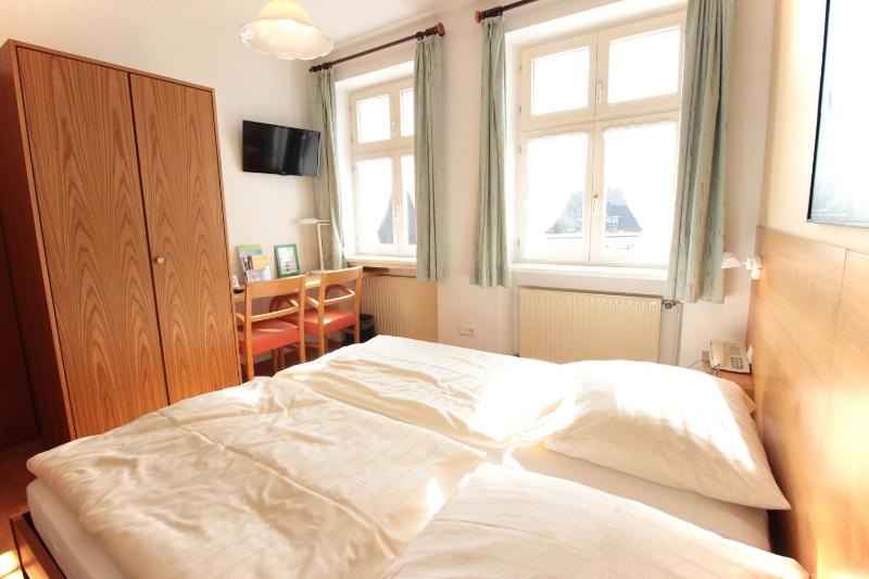 Budget Double Room image 2
