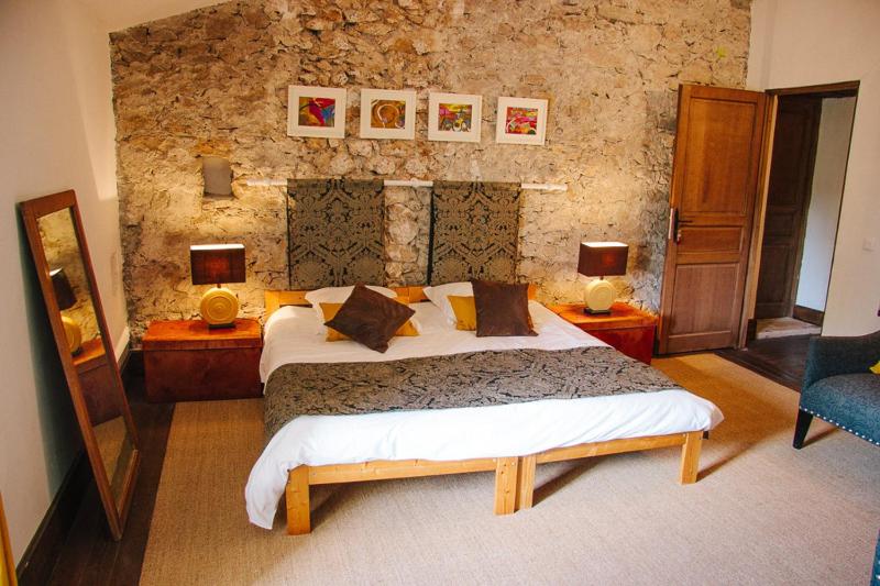 Deluxe Double or Twin Room image 3