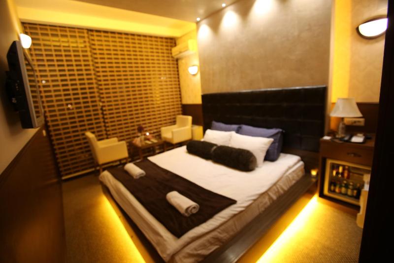 Standard Double Room image 4