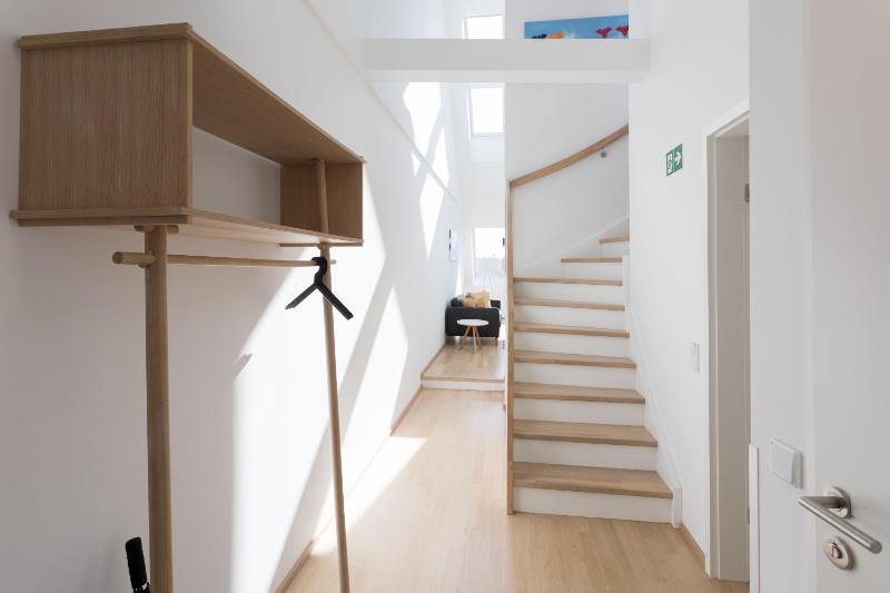 Mar Suite Apartments - Center - image 9