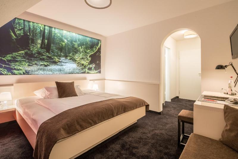 Superior King Room image 1
