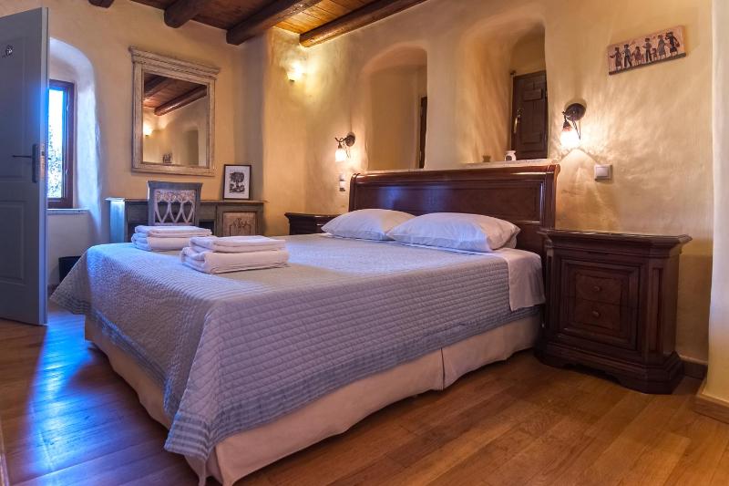 Double Room image 1