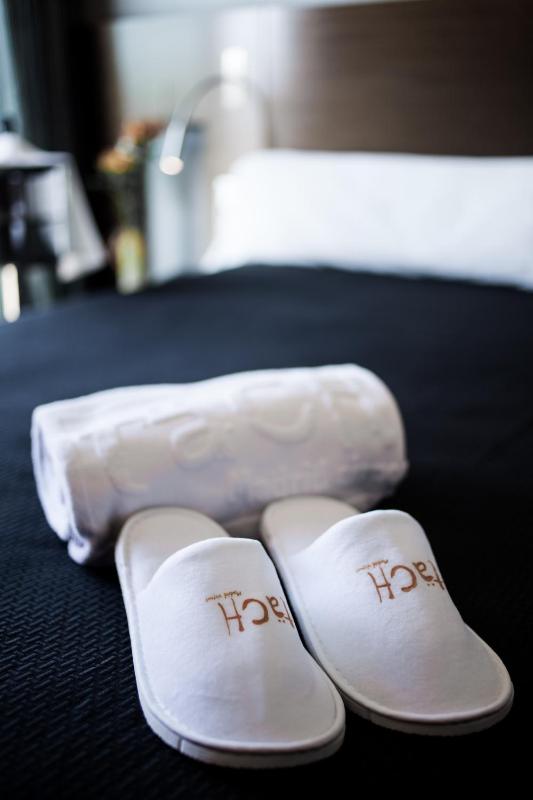 Double or Twin Room with parking included image 3