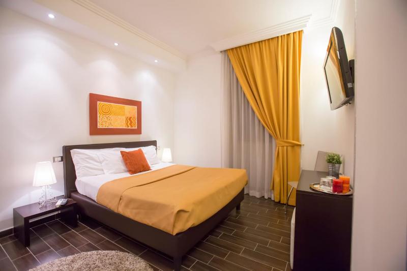 Double or Twin Room image 4