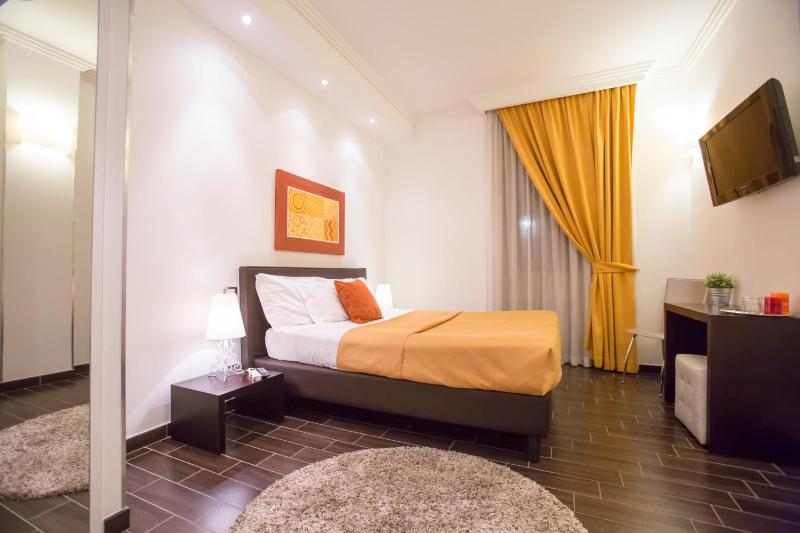 Double or Twin Room image 2