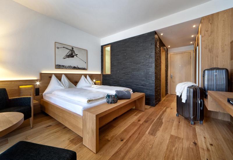 Superior Double Room image 3