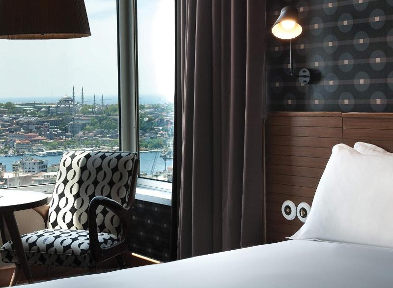 Superior Room with Sea View image 1