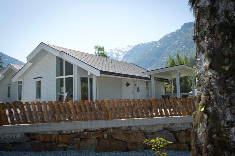 Superior Cottage image 3
