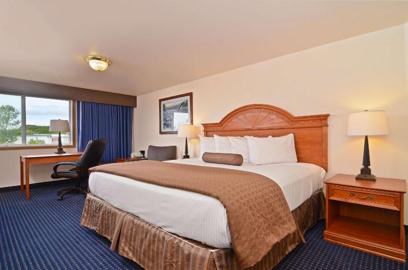 King Room with Ocean View - Non Smoking image 1