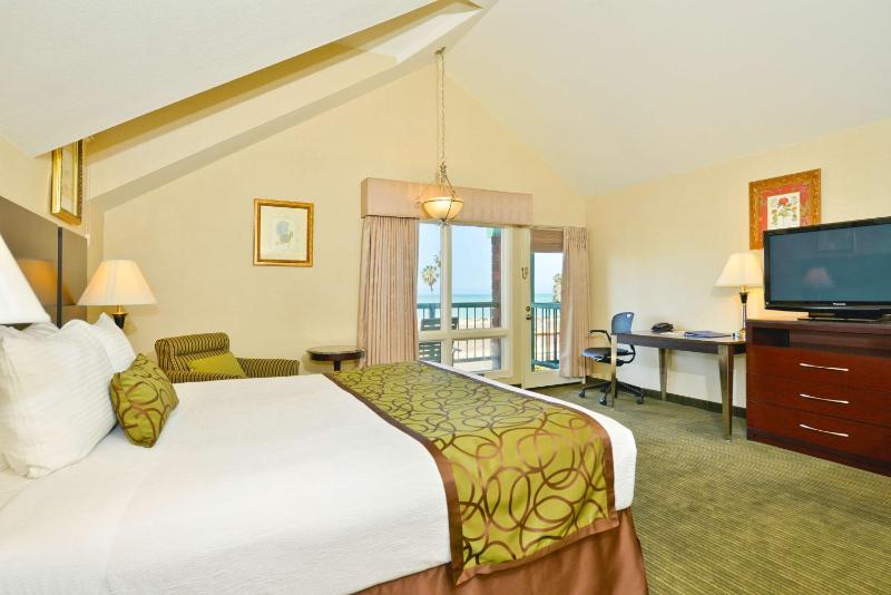 King Room with Ocean View - Non Smoking image 1