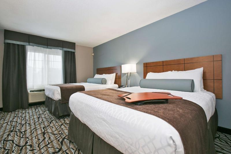 Queen Suite with Two Queen Beds and Sofa Bed image 1