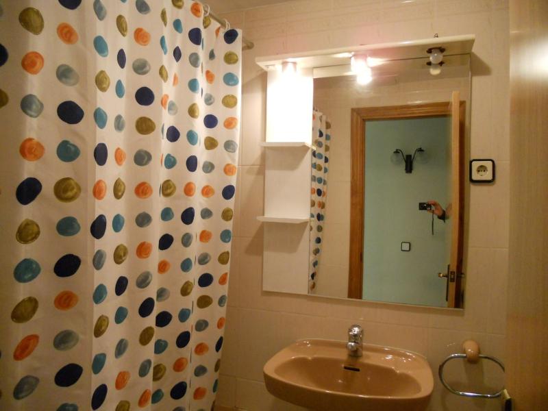 One-Bedroom Apartment (2 Adults + 2 Children) image 4
