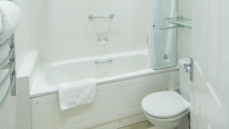 Standard Double or Twin Room image 2