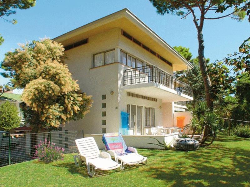 Lignano Pineta Villa mit Garten - image 1