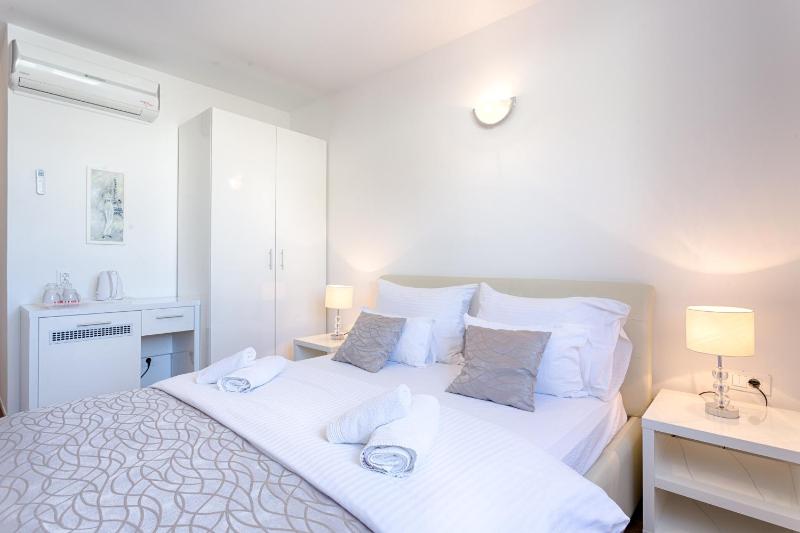 Adriatic Queen Rooms & Apartments - image 16