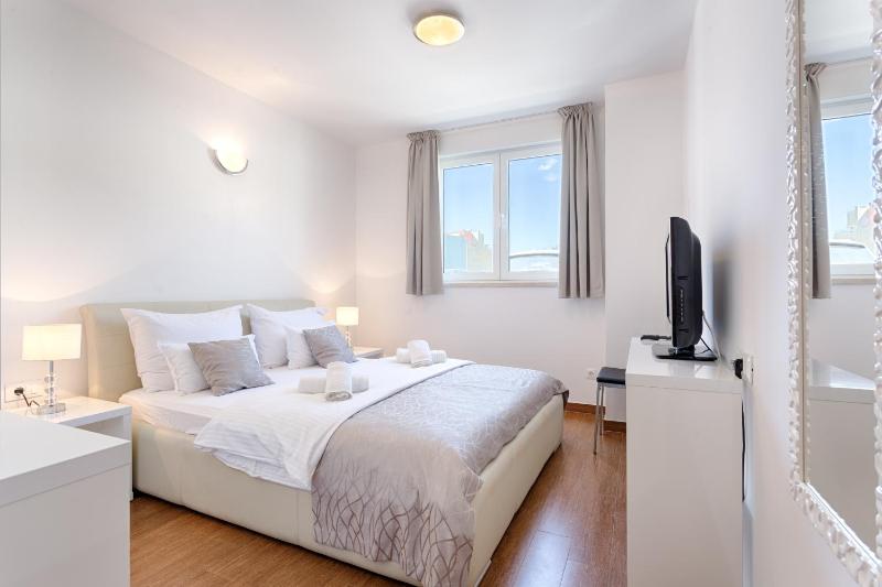 Economy Double Room image 1