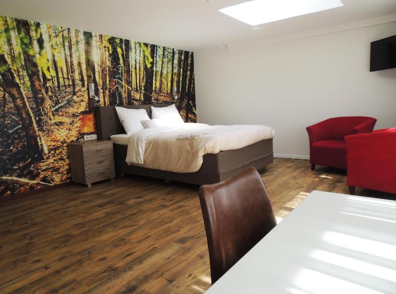 Double Room with Terrace image 4