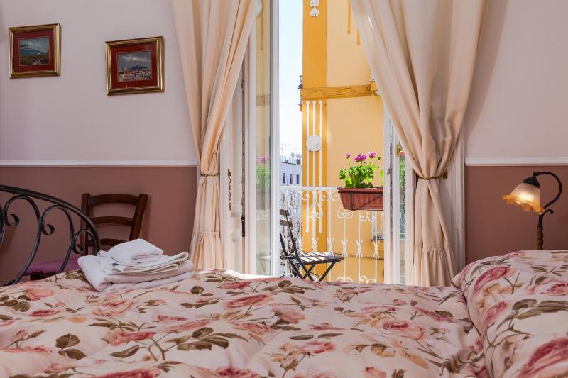 B&B  At home Lettieri Napoli  Vomero - image 3