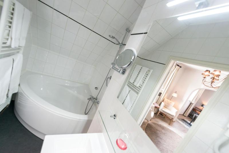 Suite image 2