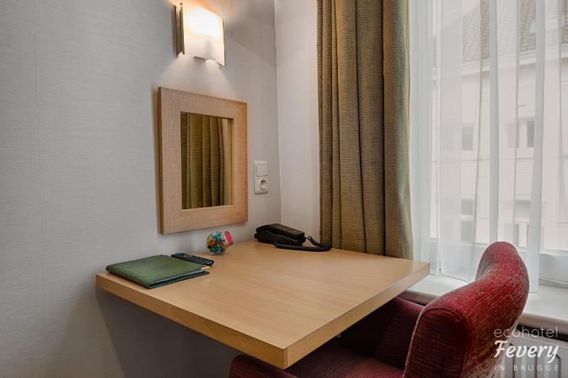 Single Room image 3