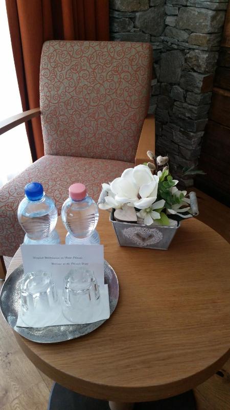 Deluxe Double Room with Matterhorn View image 2