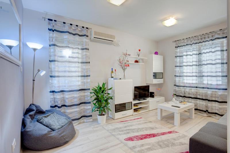 Apartment Biljana - image 15