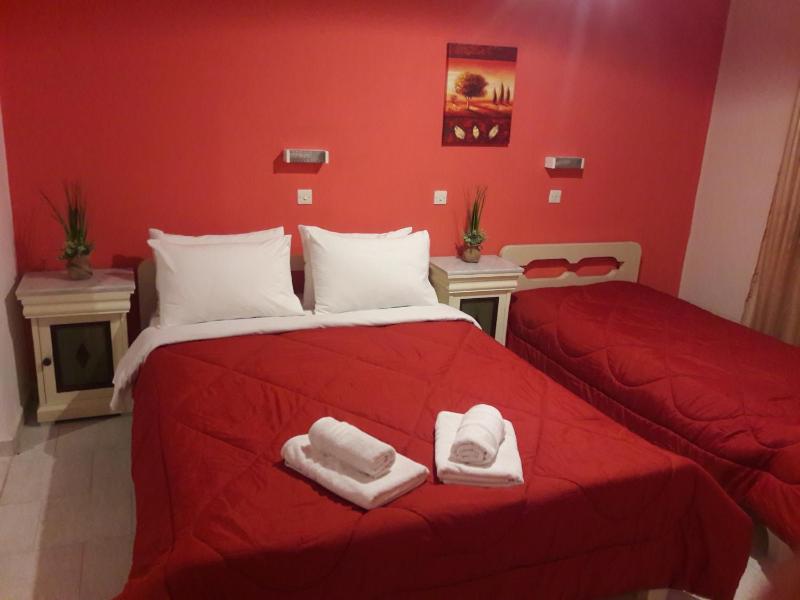 Double or Twin Room image 2