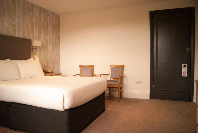 Standard Double Room image 4