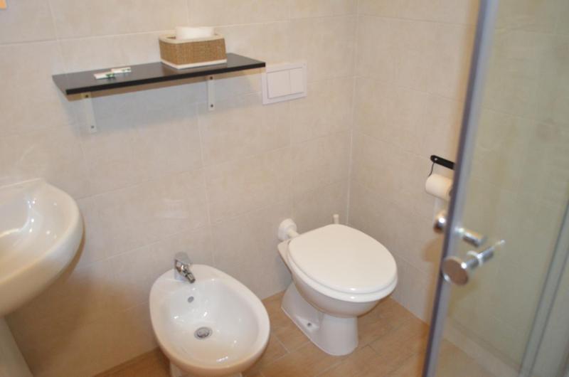 Single Room with Private Bathroom image 4
