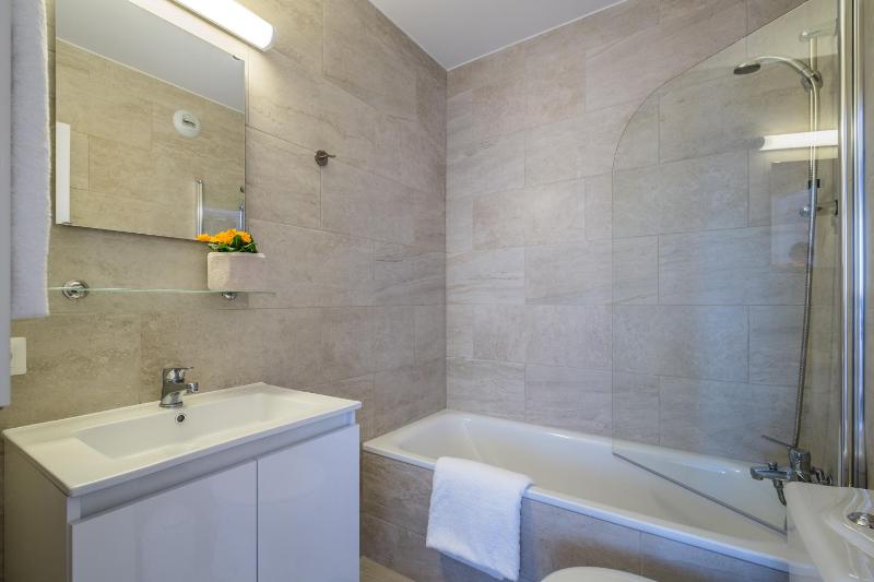 Cannes Marina Appart Hotel Mandelieu - image 5