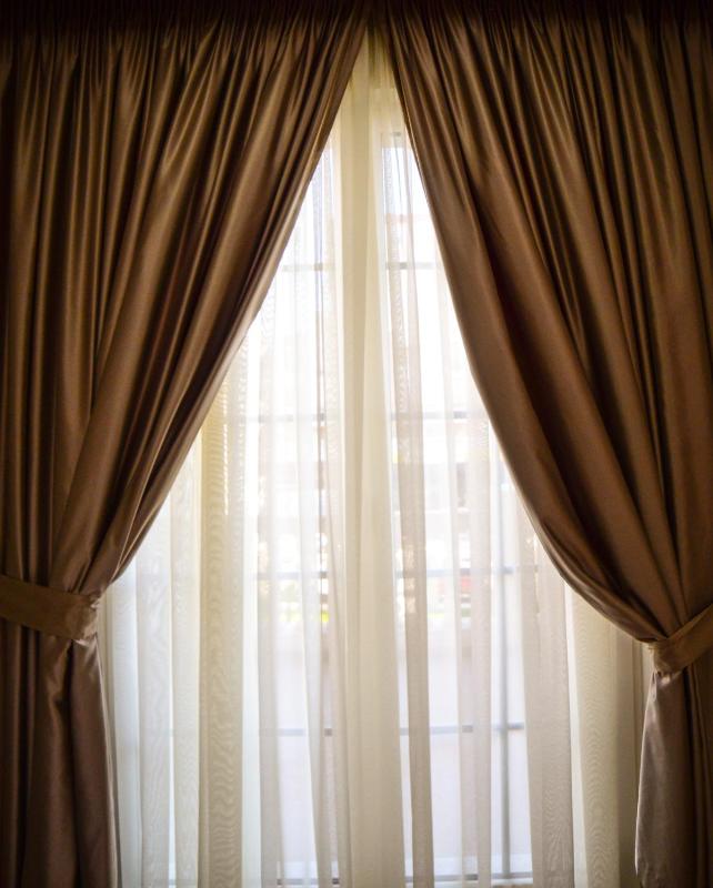 Double Room with Balcony image 4