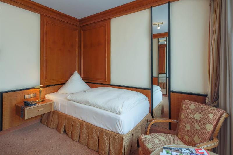 Single Room image 1