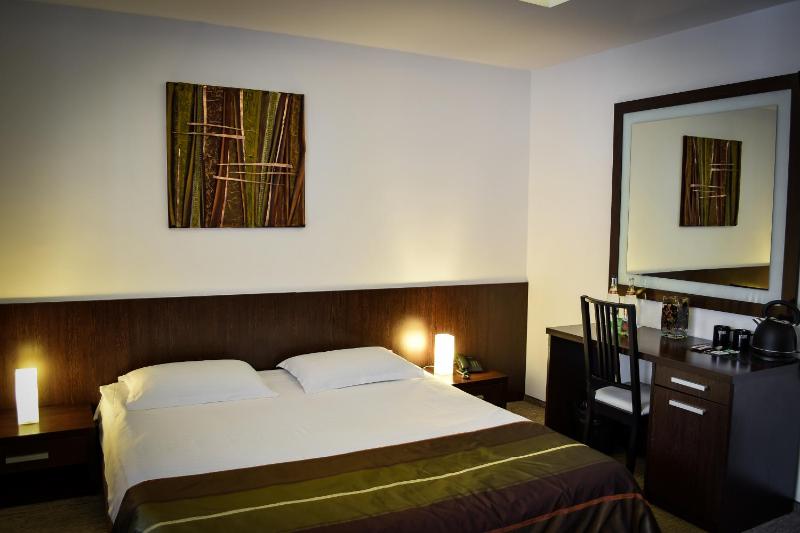 Triple Room image 1