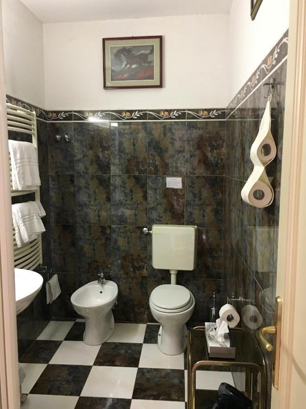 Double or Twin Room image 2