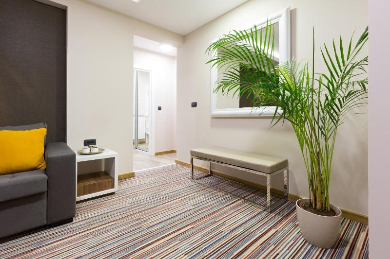 Presidential Suite image 3