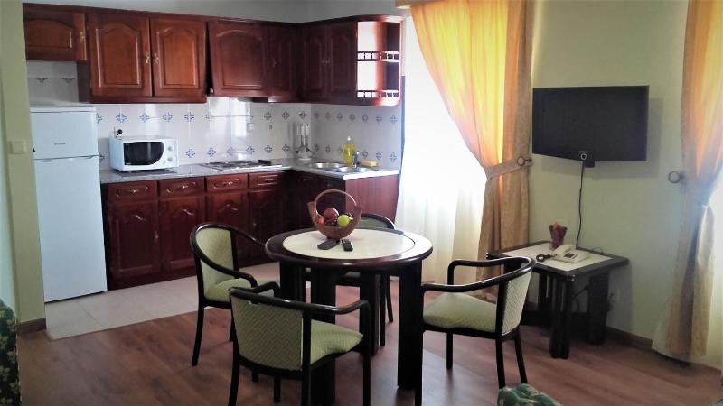One-Bedroom Apartment image 3