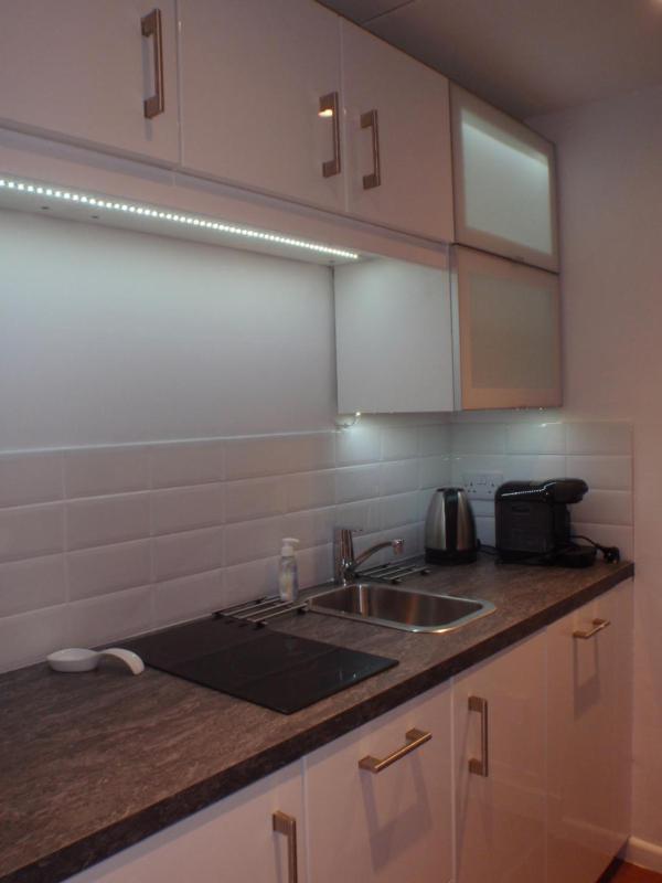 Barnes Fell Apartments - image 27