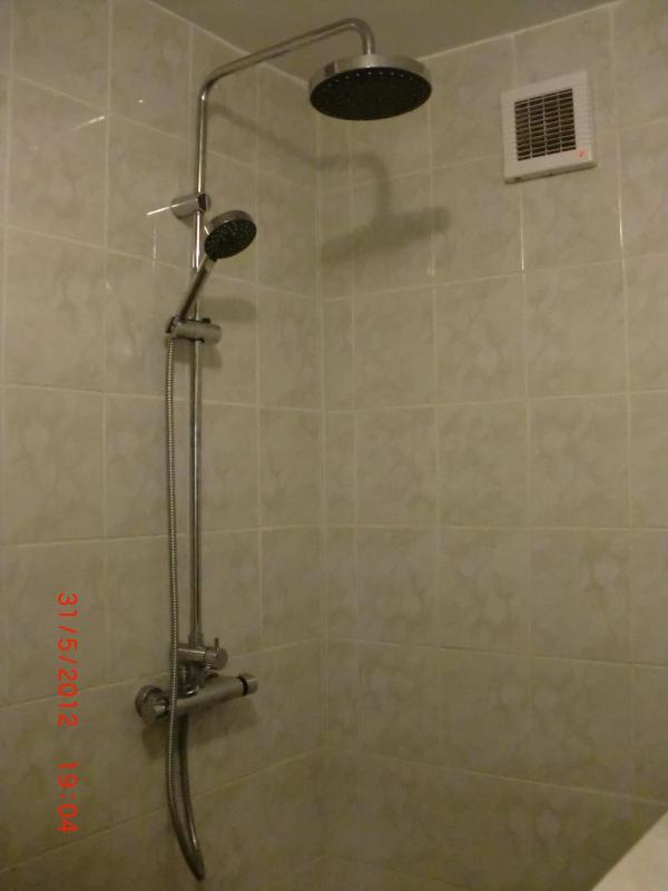 Double Room image 3