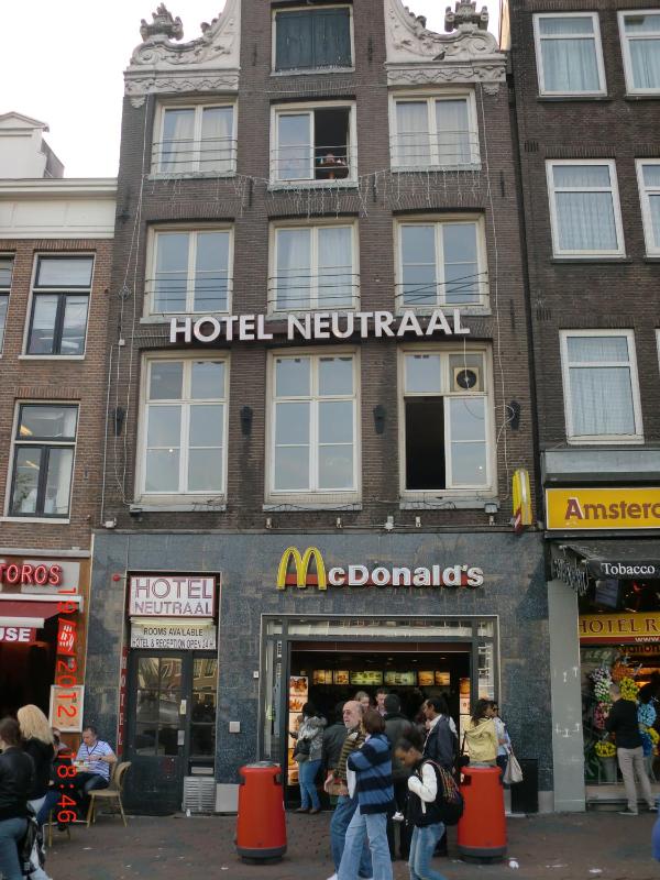 Budget Hotel Neutraal - image 3