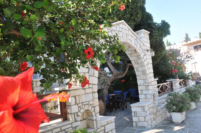 Anna Platanou Hotel - image 37