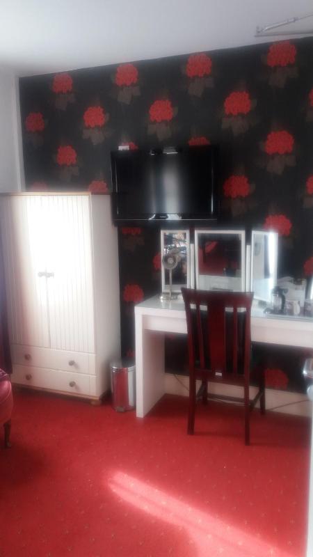 Double Room image 2