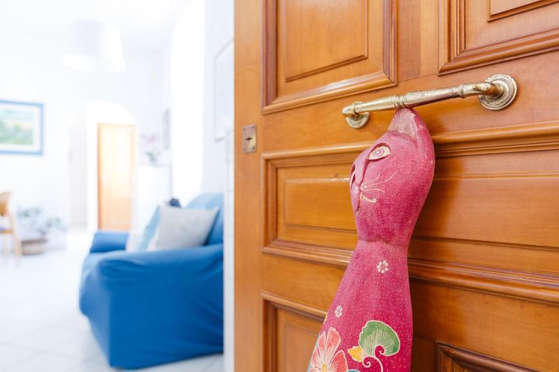 Single Room with Private Bathroom image 4