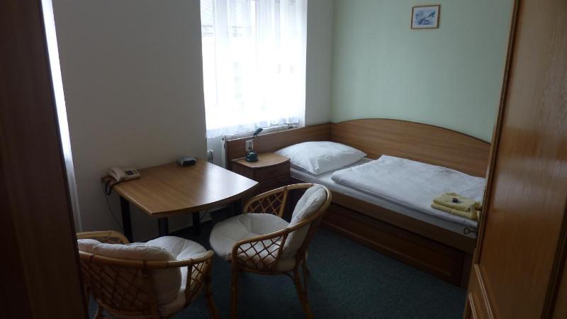 Twin Room with View image 1