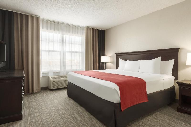 King Room image 3